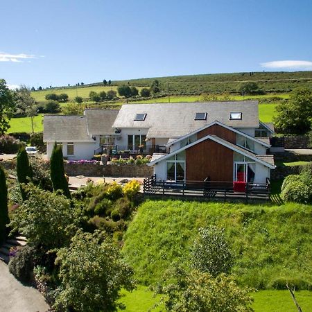 Wicklow Way Lodge Bagian luar foto