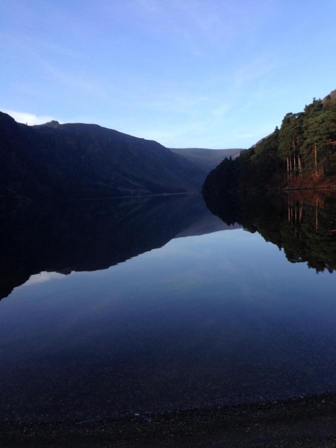 Wicklow Way Lodge Bagian luar foto