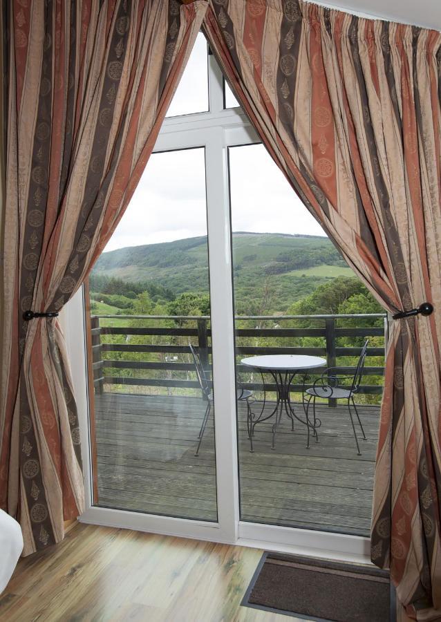 Wicklow Way Lodge Bagian luar foto