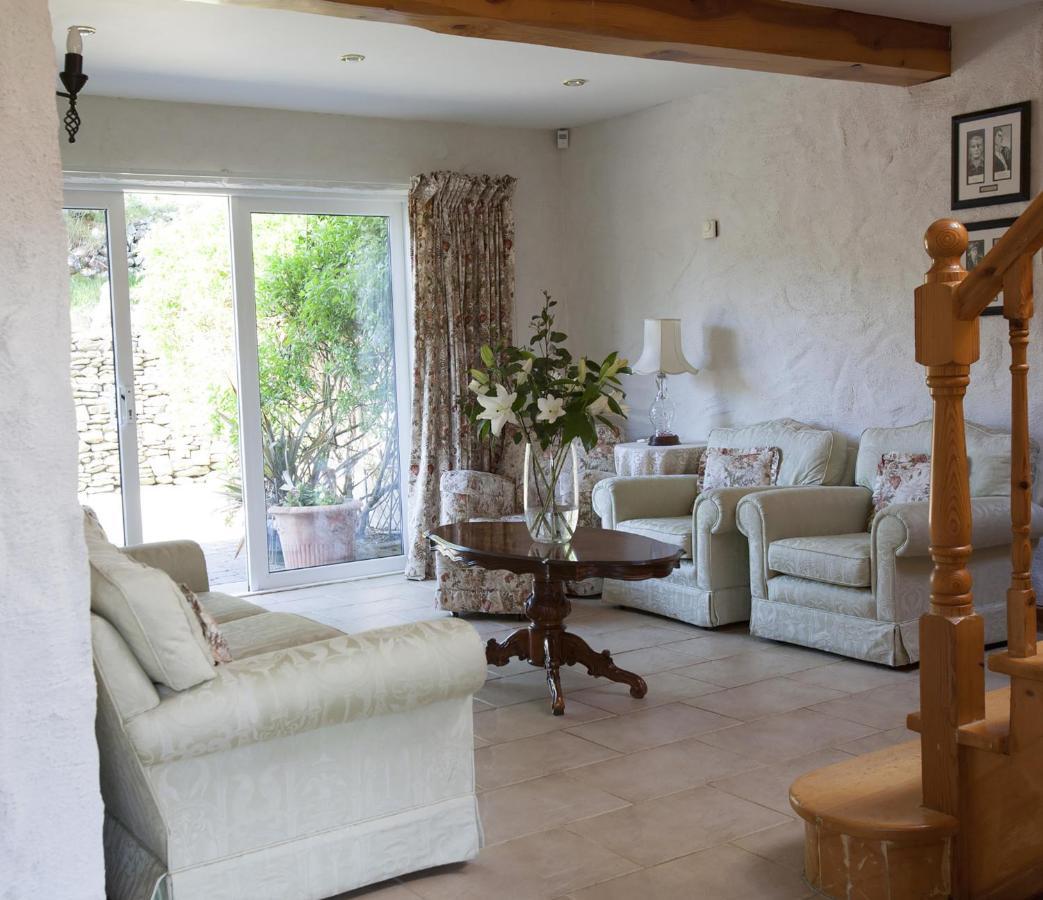 Wicklow Way Lodge Bagian luar foto
