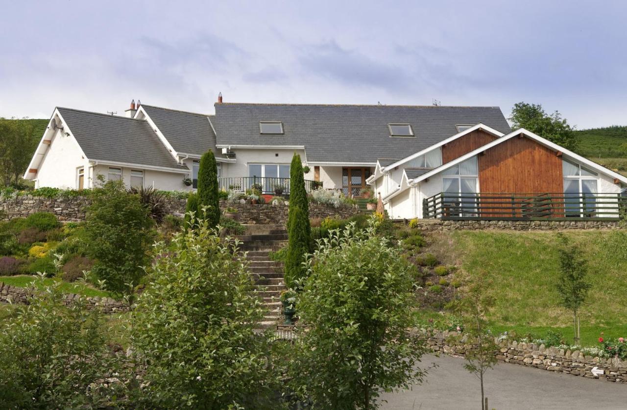 Wicklow Way Lodge Bagian luar foto