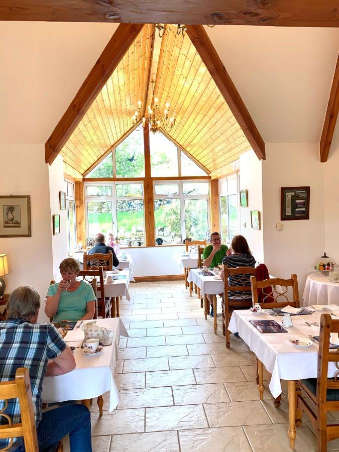 Wicklow Way Lodge Bagian luar foto